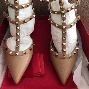 Valentino Rock Studs low heels! Great color!